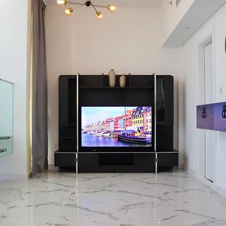 Opulent 2Br Duplex Apartment In Masdar City Abu Dhabi Exterior photo