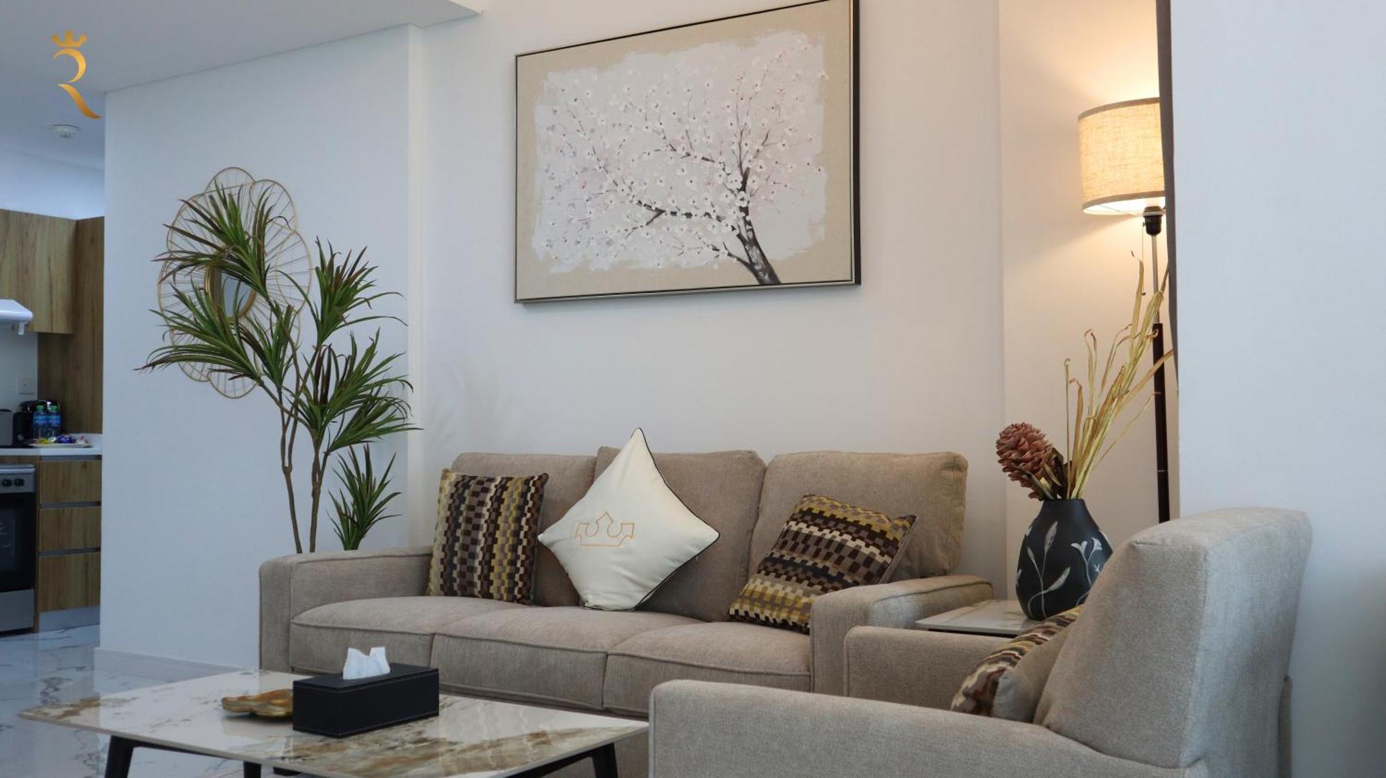 Opulent 2br Duplex In Masdar Apartment *