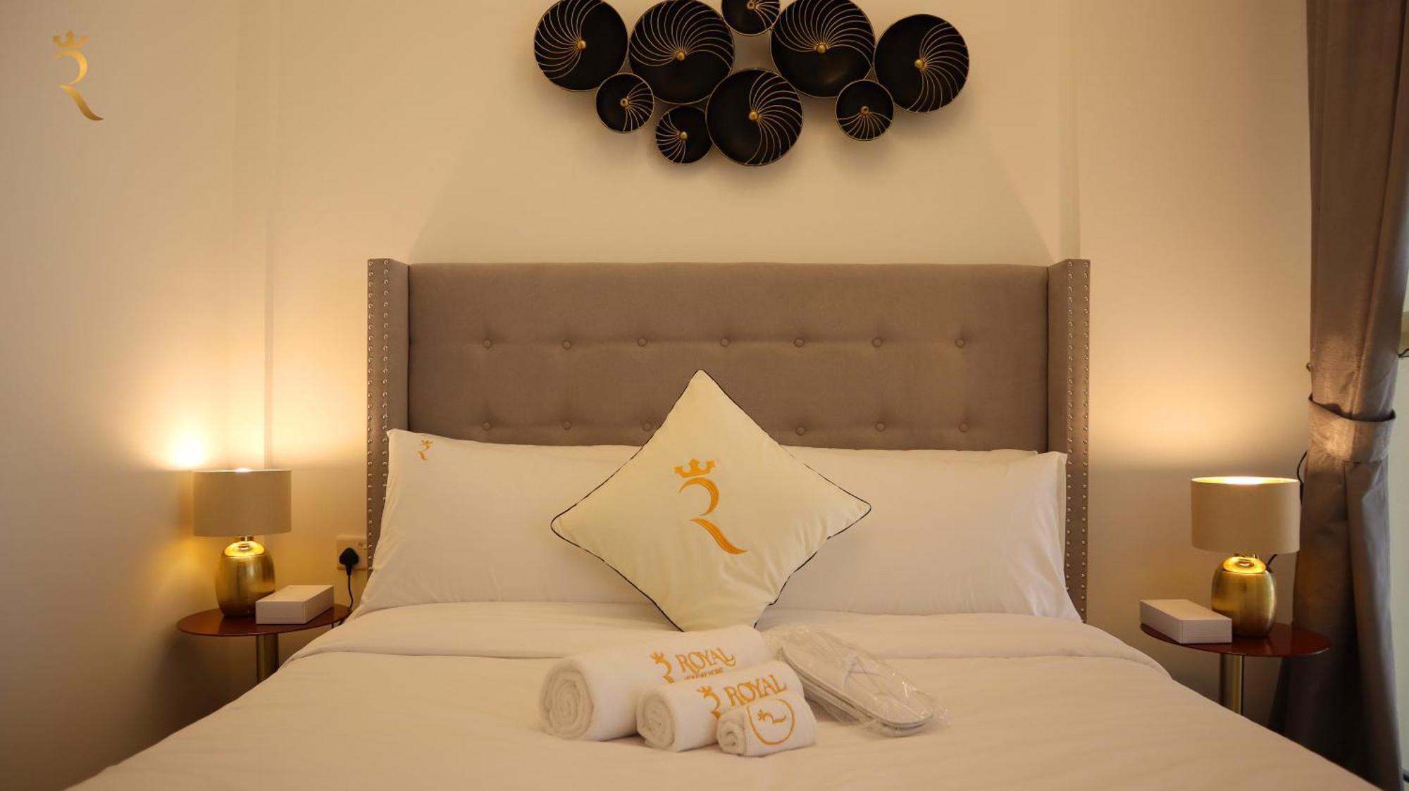 Opulent 2br Duplex In Masdar Apartment Abu Dhabi